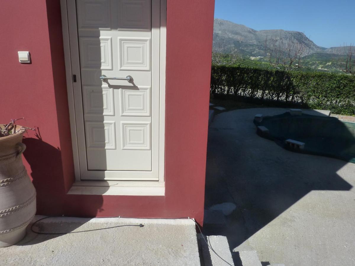 Entire Independent Maisonette Near Heraklion Pottery Classes Petrokefalo المظهر الخارجي الصورة